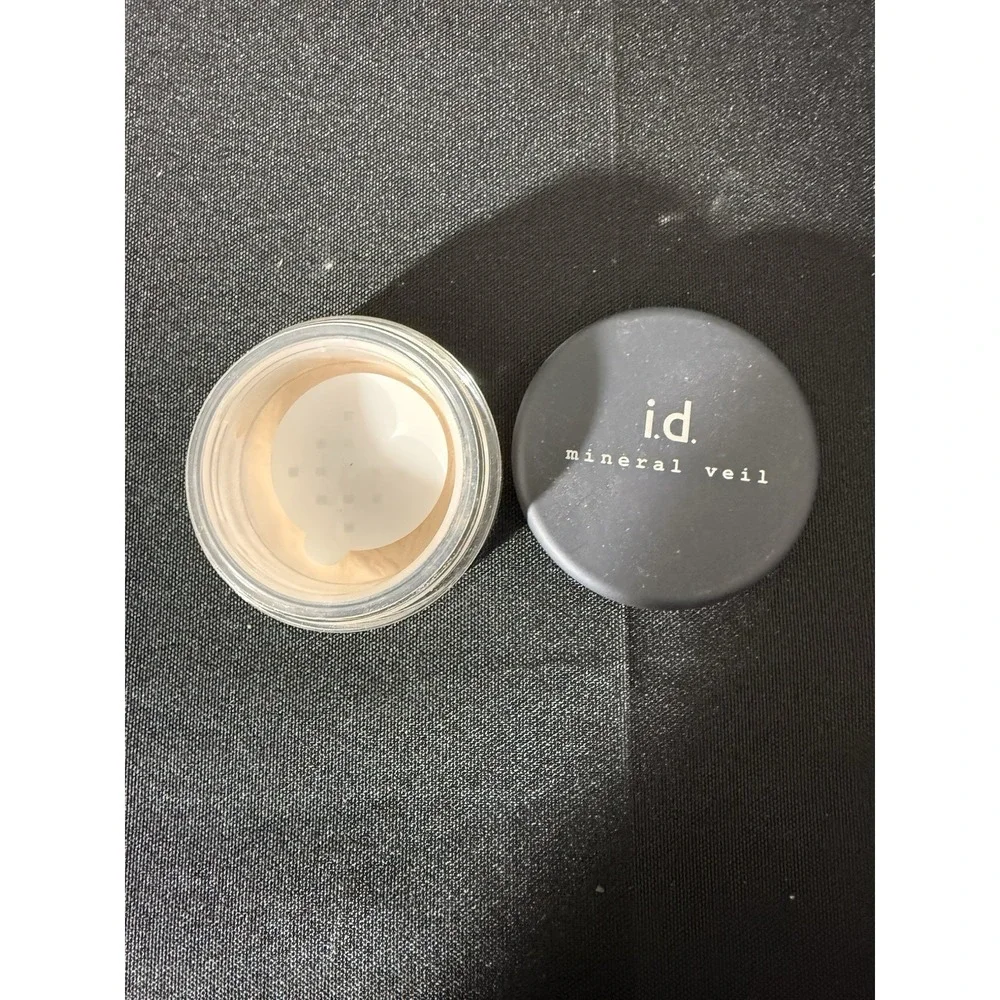 bareMinerals Bare Minerals‎ FEATHER LIGHT MINERAL VEIL  Size 3 grams SEALED